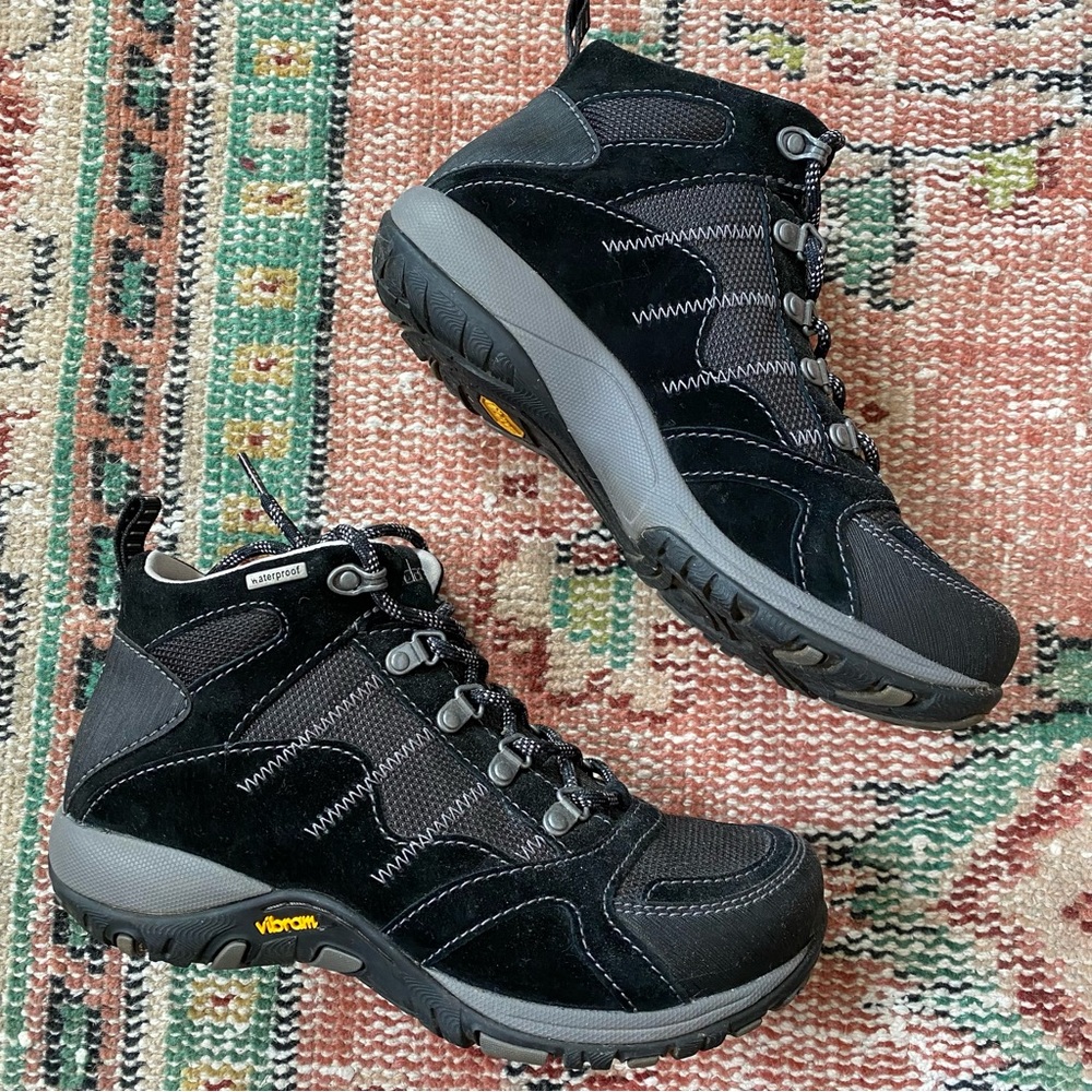 Dansko Vibram Hiking Boots | Women’s 37